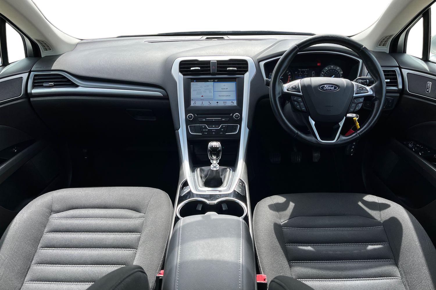 Ford MONDEO Photo 9