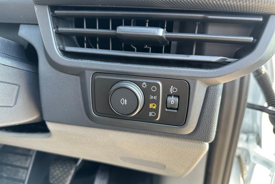 Used Ford E-TRANSIT CUSTOM HV75CDF 19