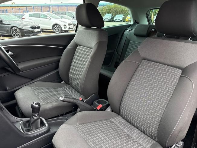 VOLKSWAGEN Polo Photo 27