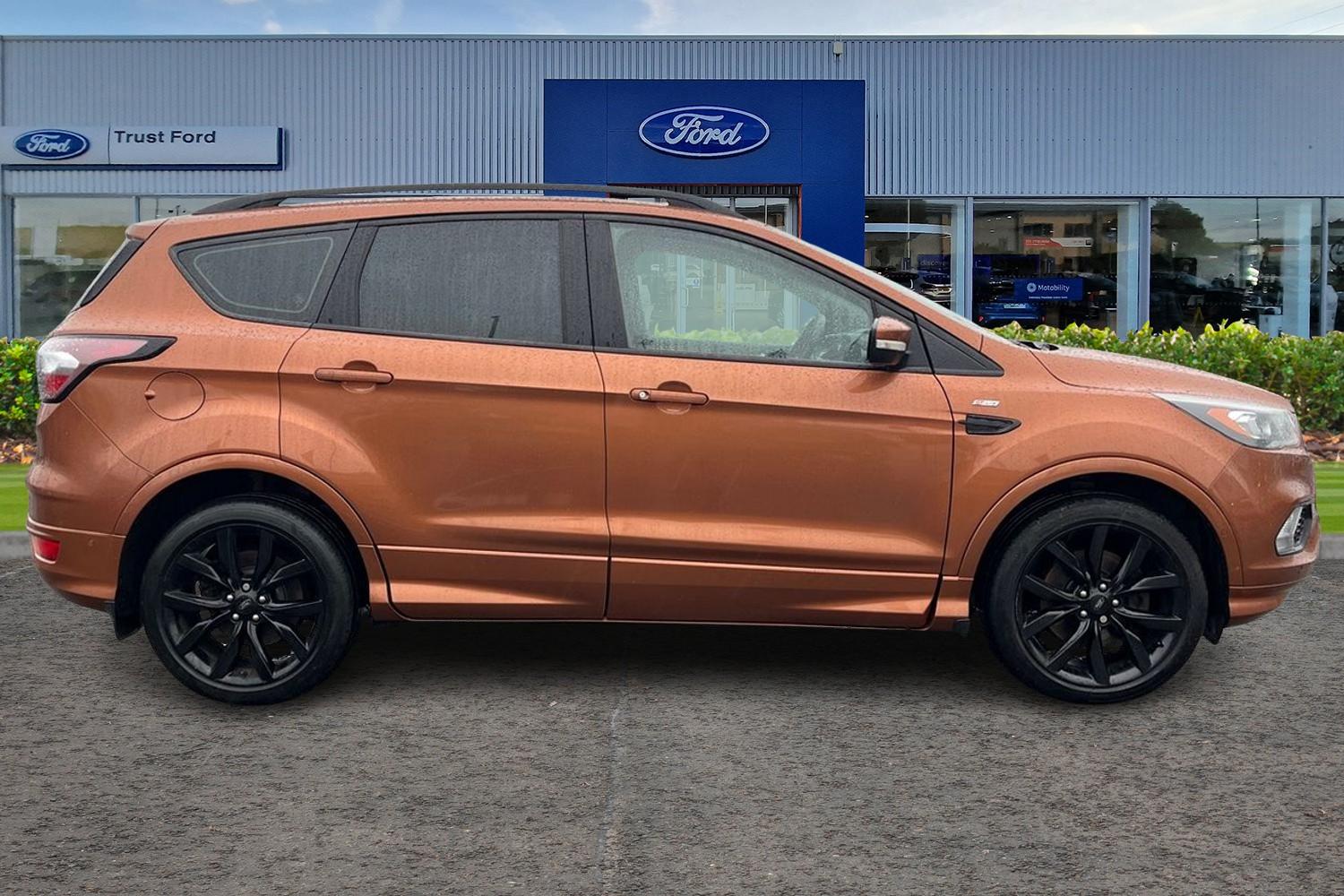 Ford KUGA Photo 2