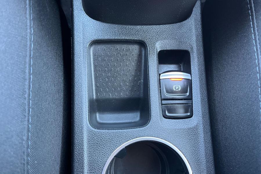 Renault CAPTUR Photo autoimg-9ca6e68aacd10e4d0fa3339887ab9f1bd7810845.jpg
