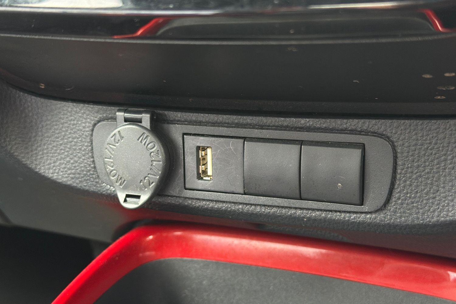 Toyota AYGO X Photo 27