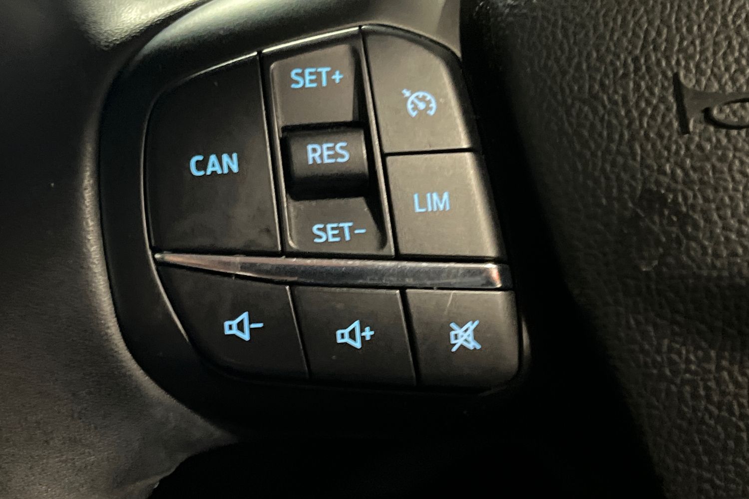 Ford FOCUS Photo 38