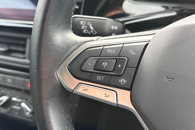 VOLKSWAGEN T-Cross Photo 16