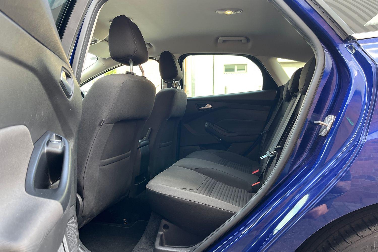 Ford Focus Photo 24