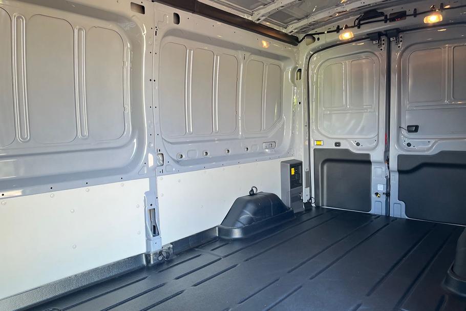 Used Ford E-TRANSIT EK75YLB 4