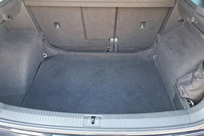 VOLKSWAGEN Tiguan Photo 12