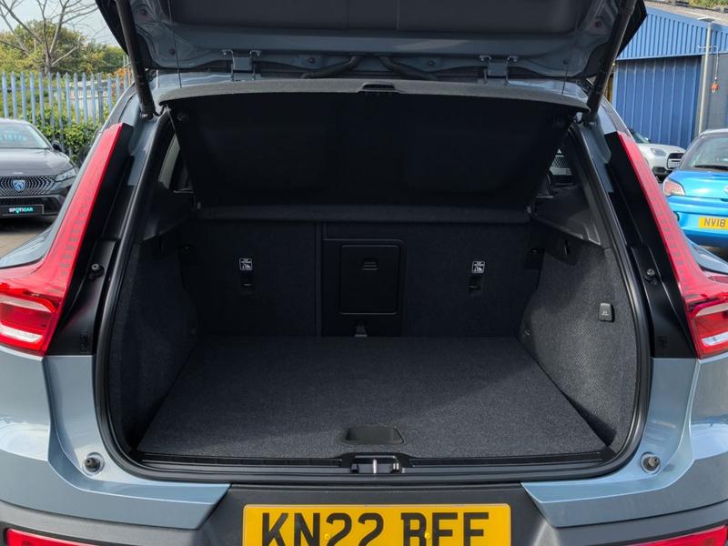Used Volvo XC40 KN22BFE 18