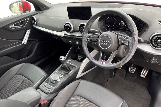 AUDI Q2 Photo 6