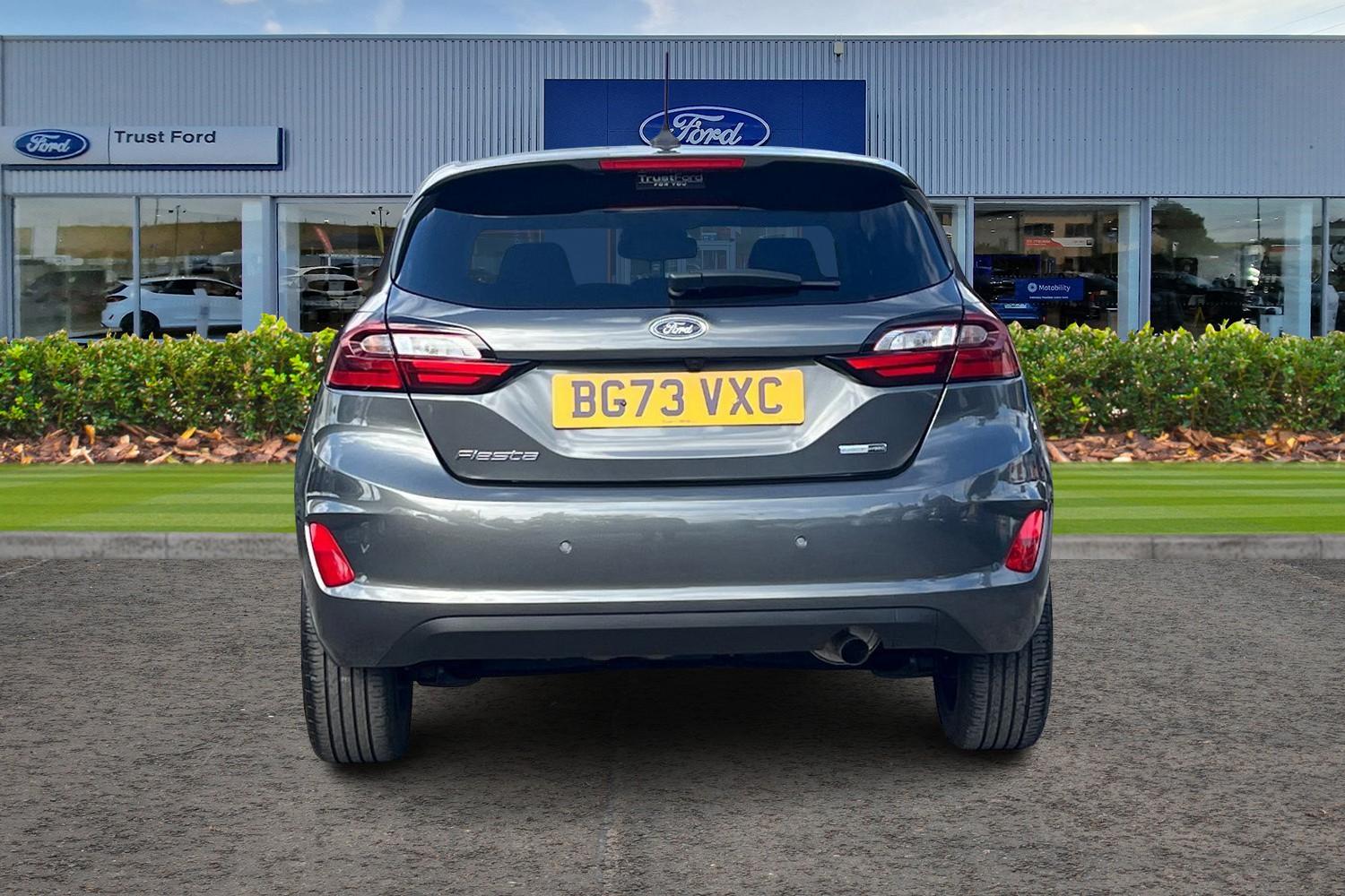 Ford Fiesta Photo 6