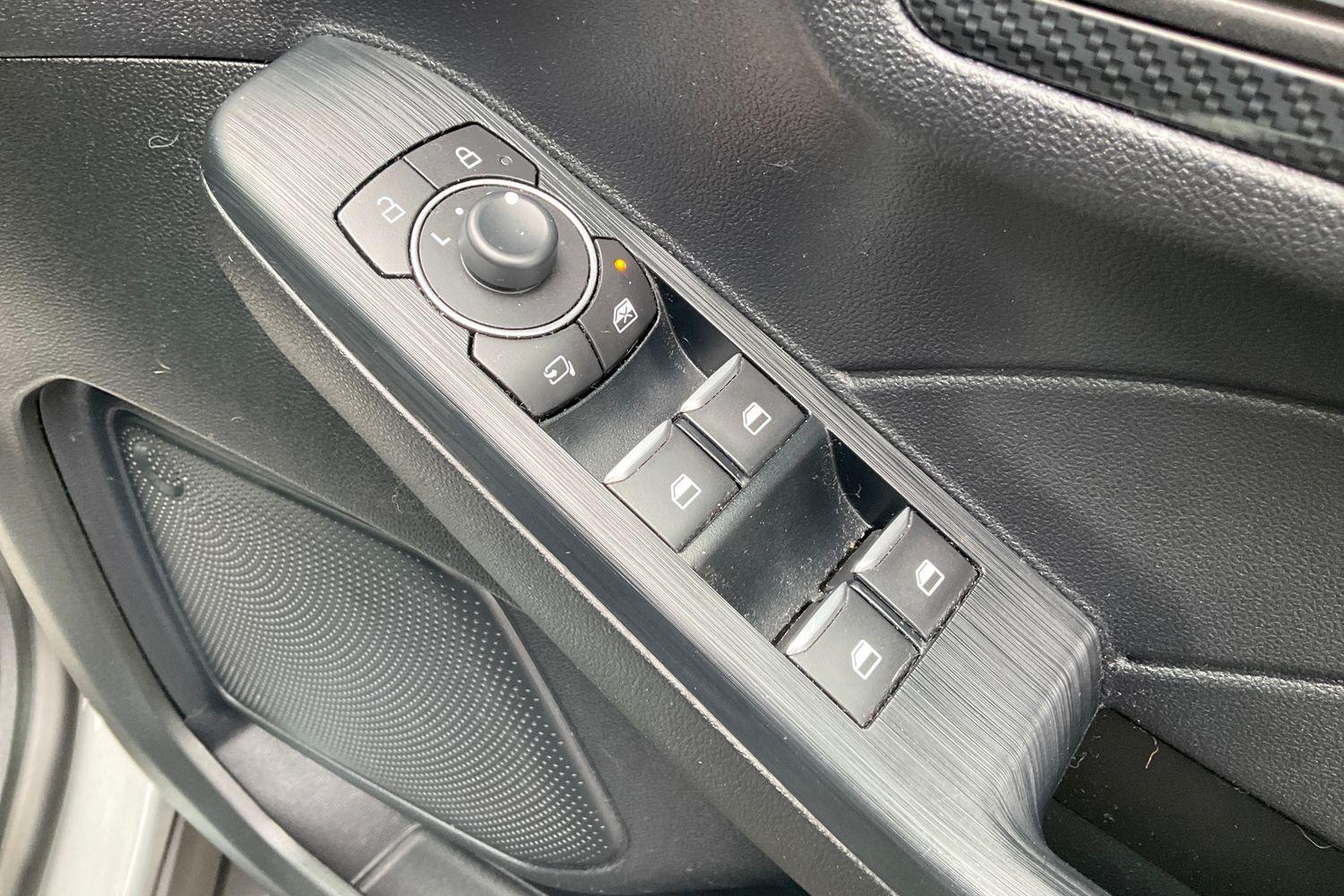 Ford KUGA Photo 15