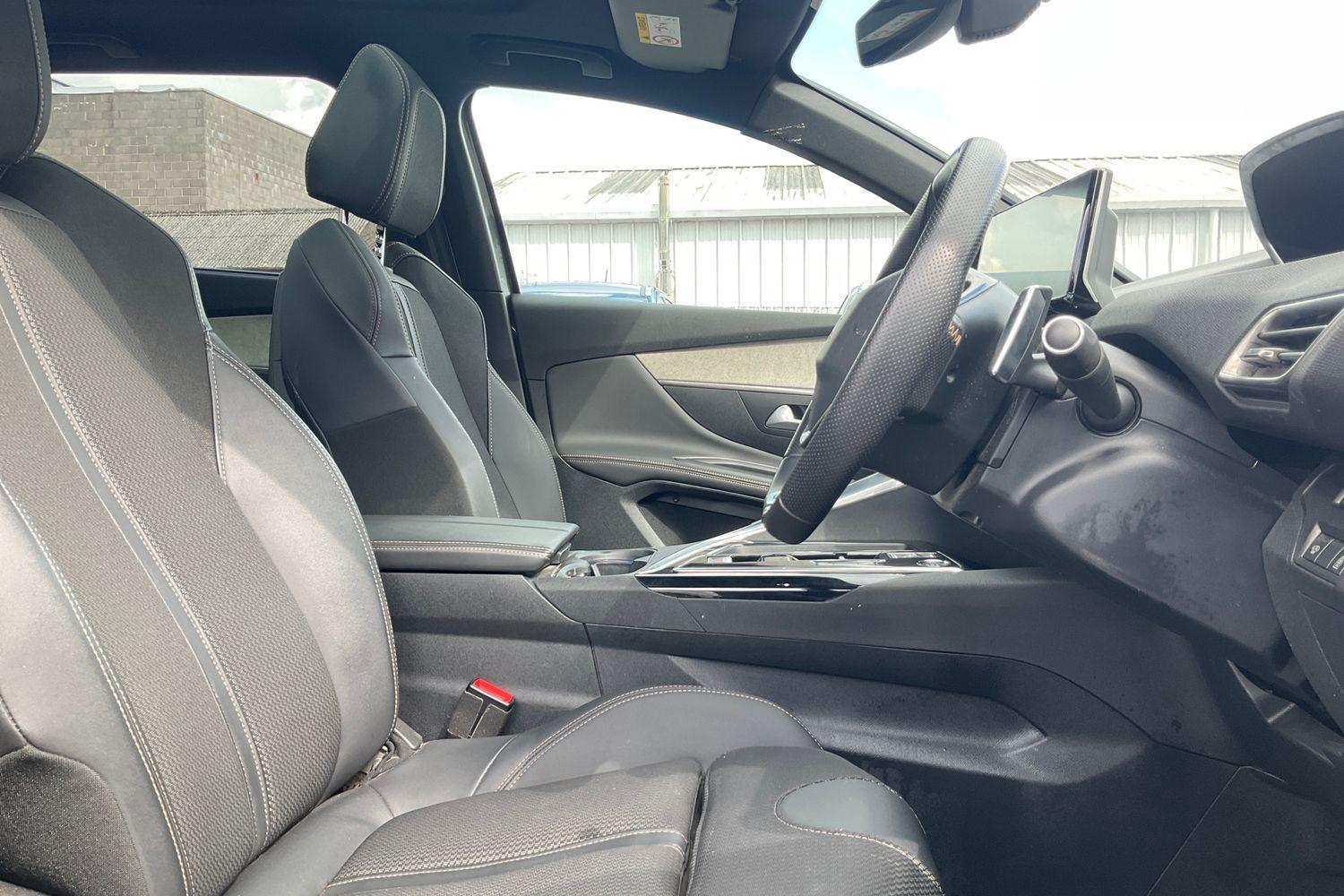 Peugeot 5008 Photo 16