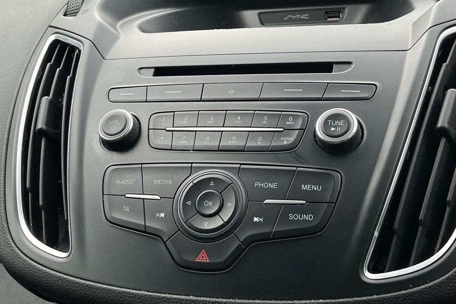 Ford C Max Photo autoimg-9cc40ddcc0f18d08ada7af3f041bc5718af78d6f.jpg