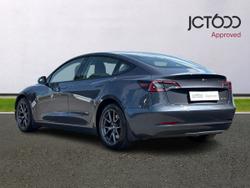 TESLA Model 3 Photo 3