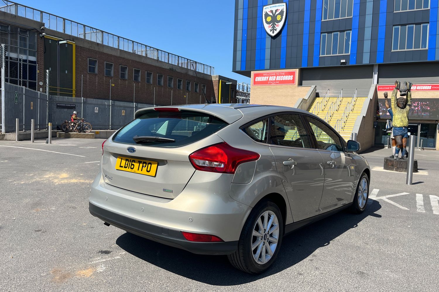 FORD FOCUS Photo 34