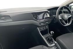 VOLKSWAGEN Polo Photo 2