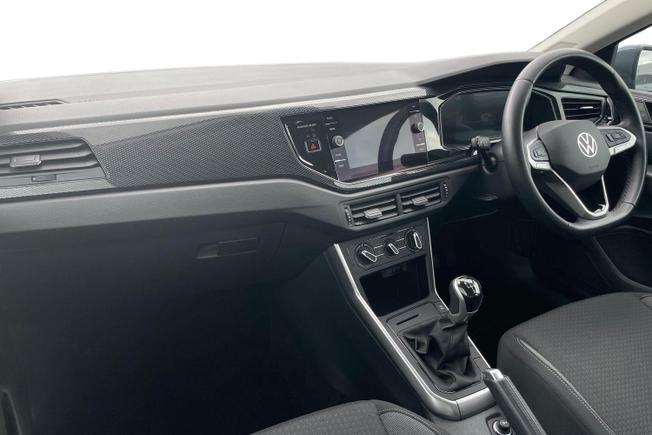 VOLKSWAGEN Polo Photo 2