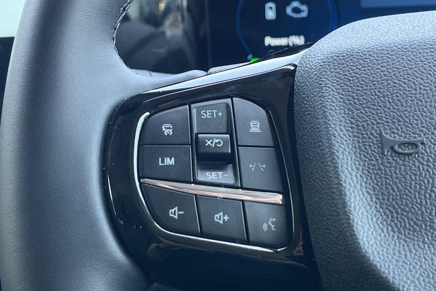 Ford TOURNEO CUSTOM Photo autoimg-9ccab7ca82d20fd7c12ab2695c7863cab8ea937e.jpg