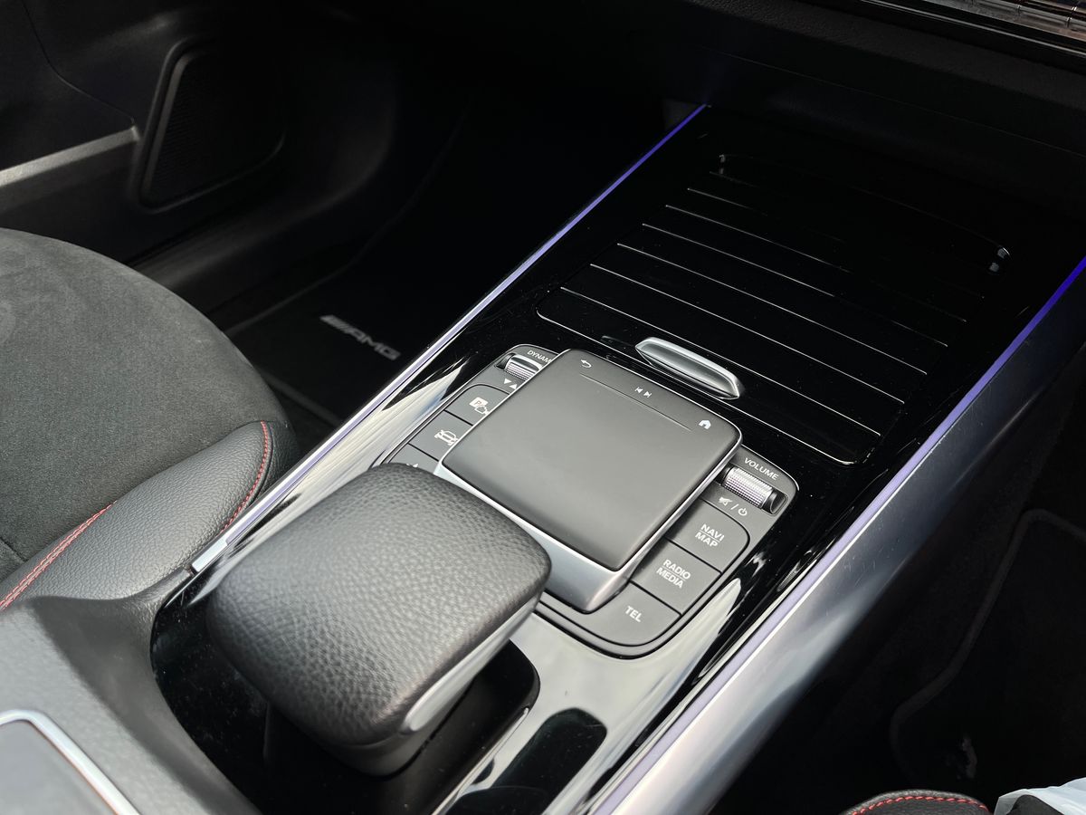 Mercedes-Benz EQA Photo 35