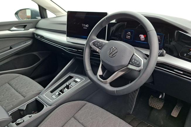 VOLKSWAGEN Golf Photo 6