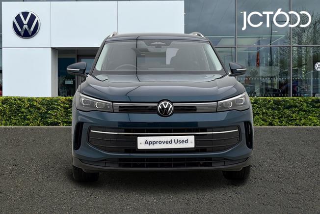 VOLKSWAGEN Tiguan Photo 8