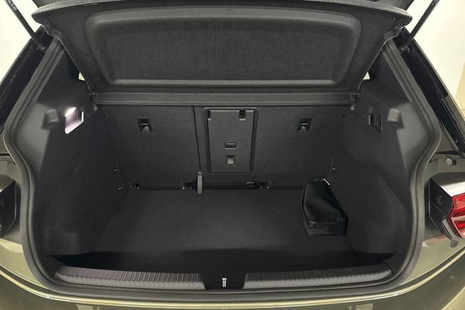 VOLKSWAGEN ID.3 Photo 12