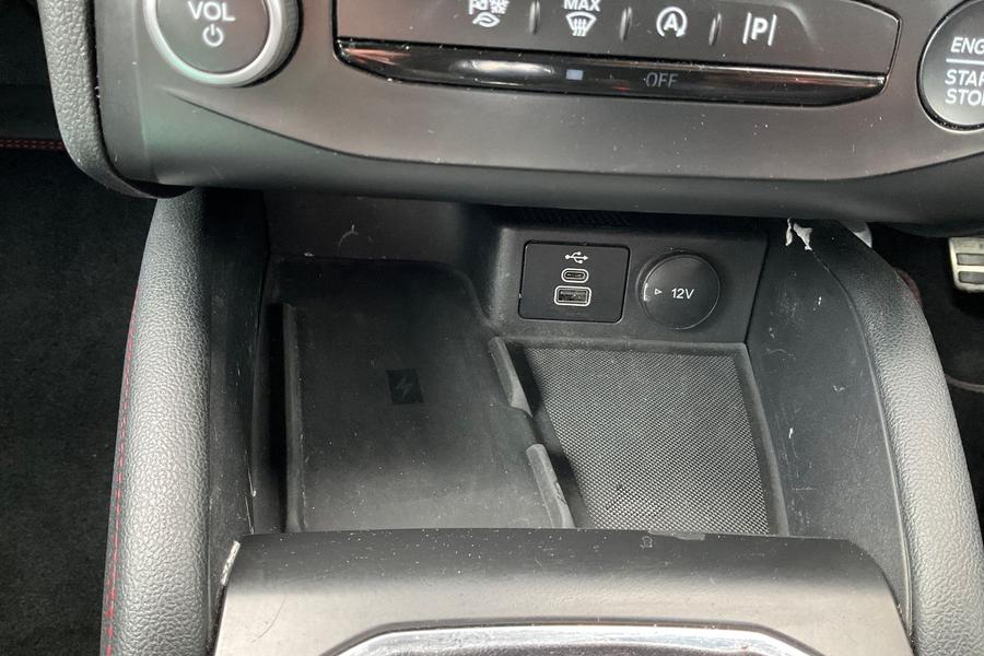 Ford FOCUS Photo autoimg-9cd984f3d83fcd25bc788b97c03107e7d6dd02f8.jpg
