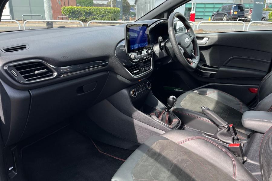 Ford Fiesta Photo autoimg-9cdc2cf7d8ae9b8585677dab9199bfc037deeab7.jpg
