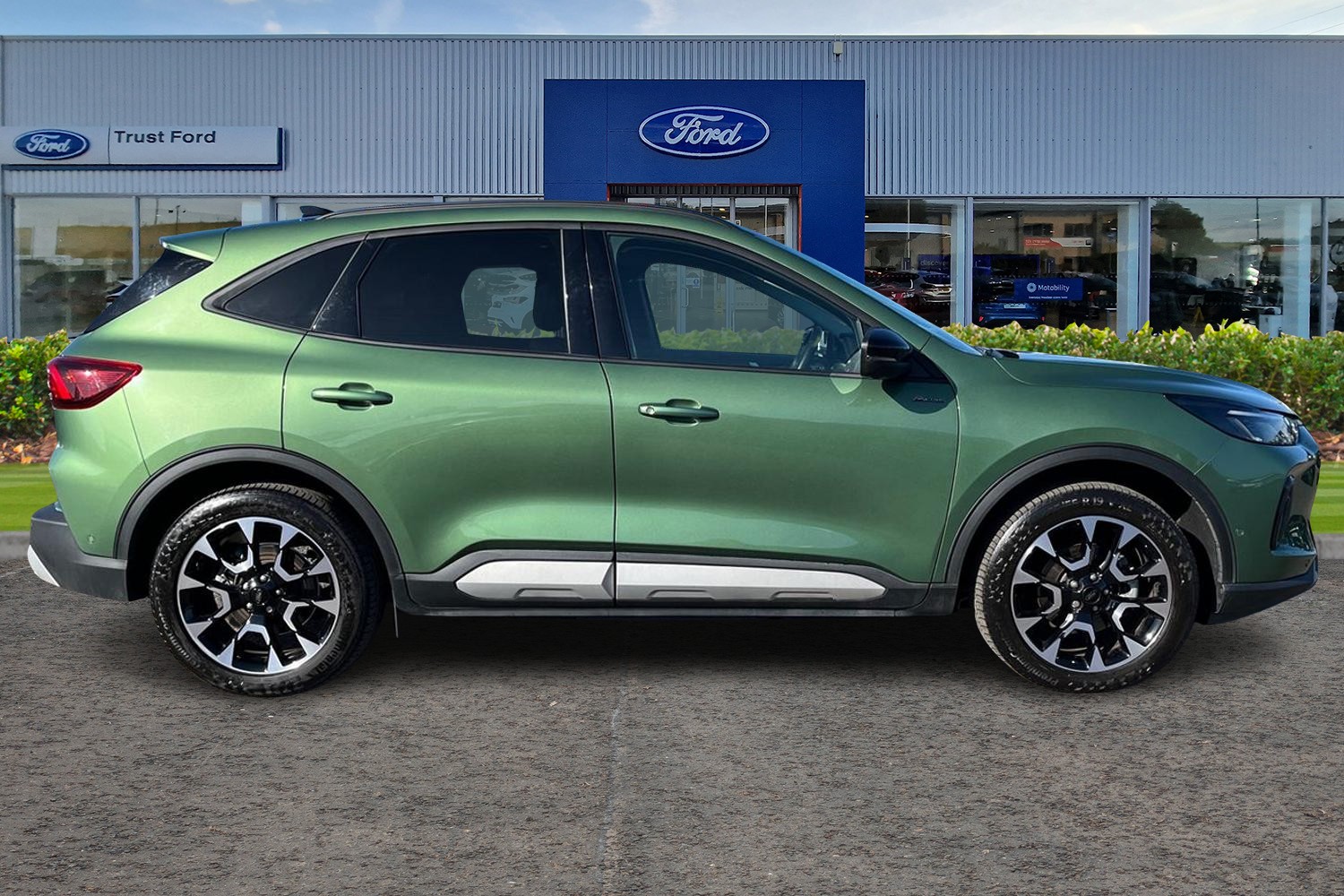Ford KUGA Photo 2