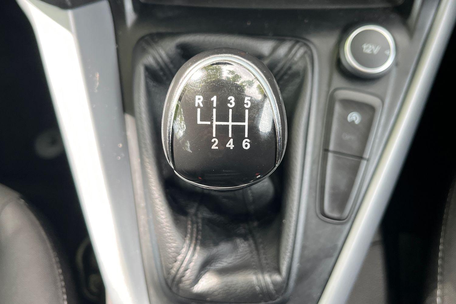 Ford FOCUS Photo 21