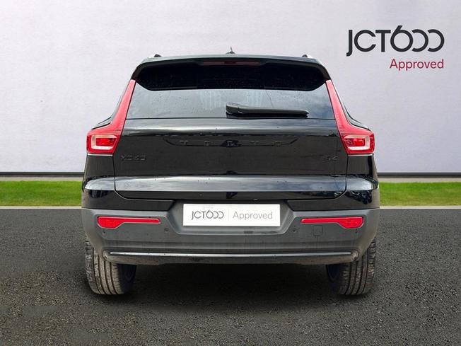 VOLVO Xc40 Photo 7