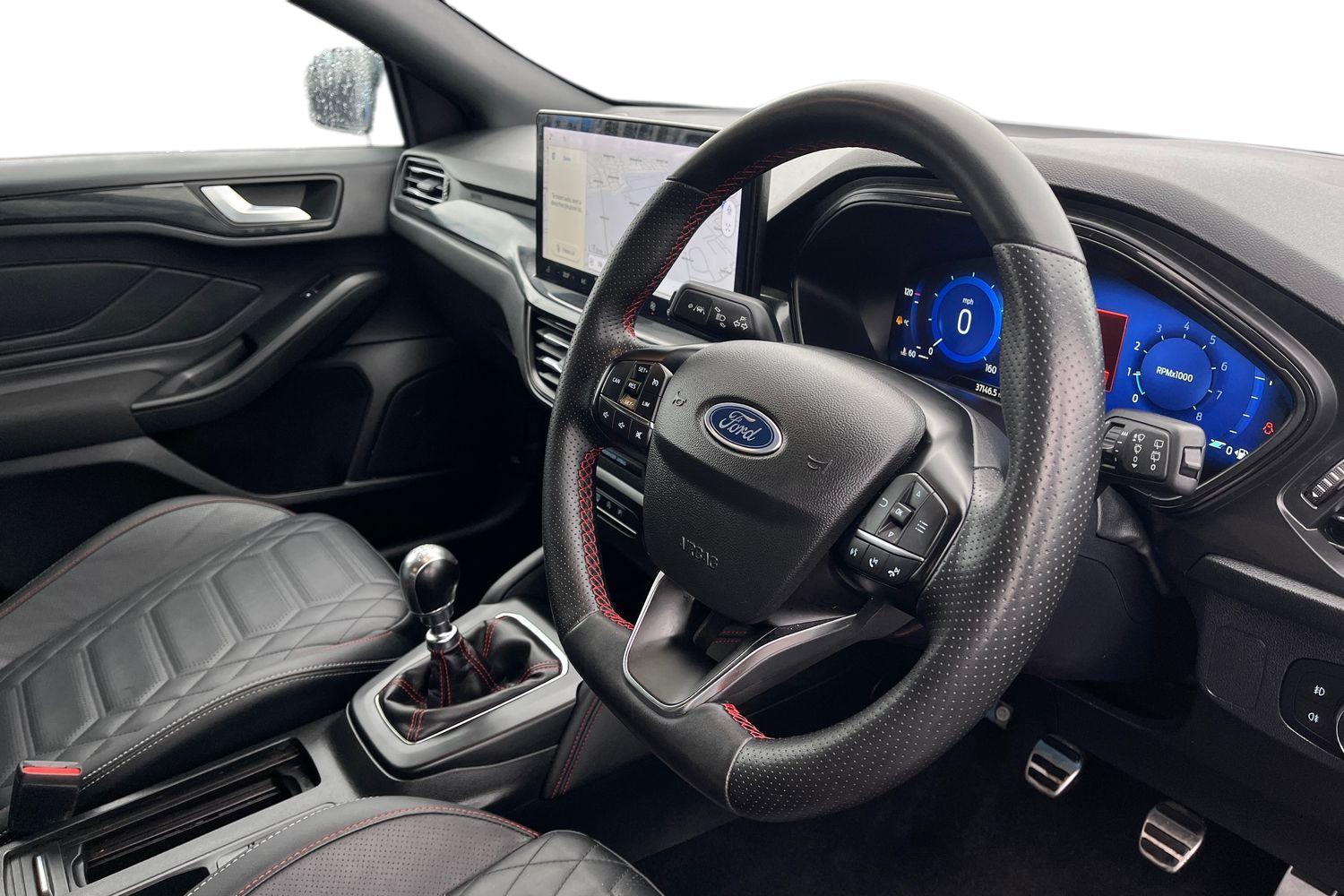 Ford FOCUS Photo 8