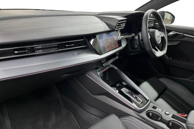 Audi A3 Photo 2