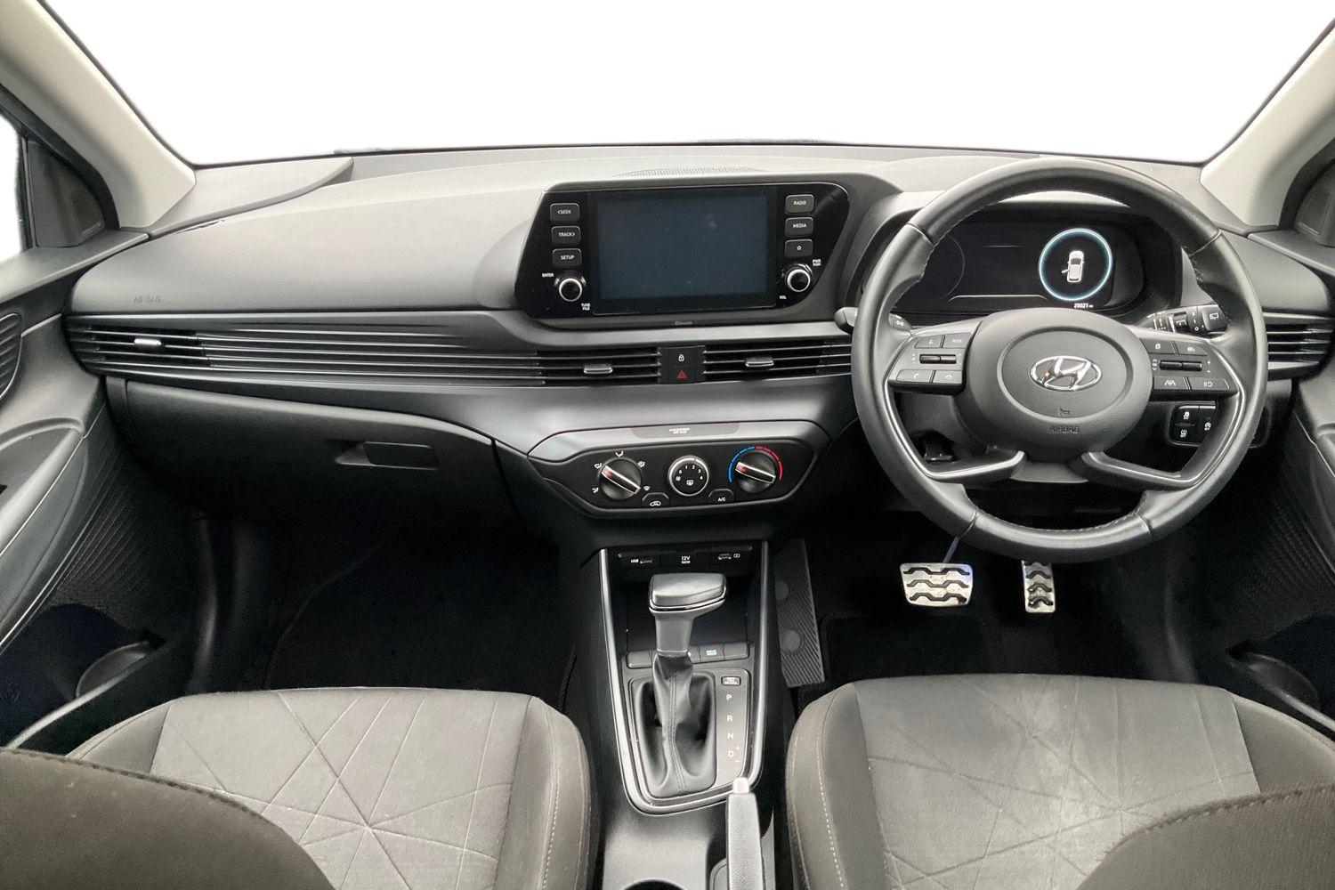 Hyundai BAYON Photo 9