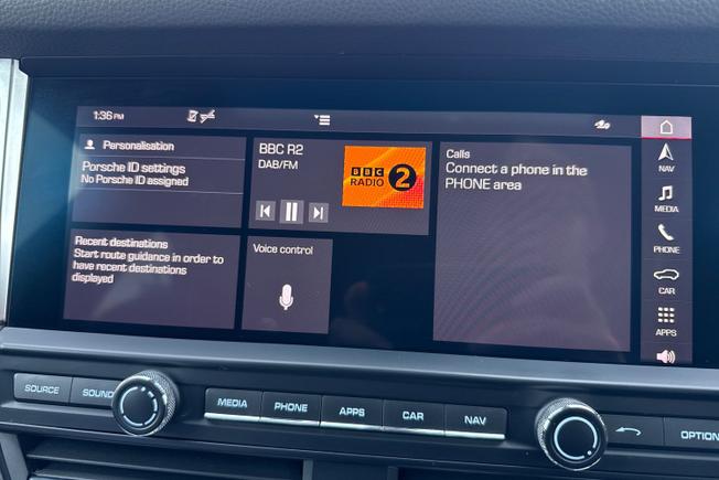 PORSCHE Macan Photo 13