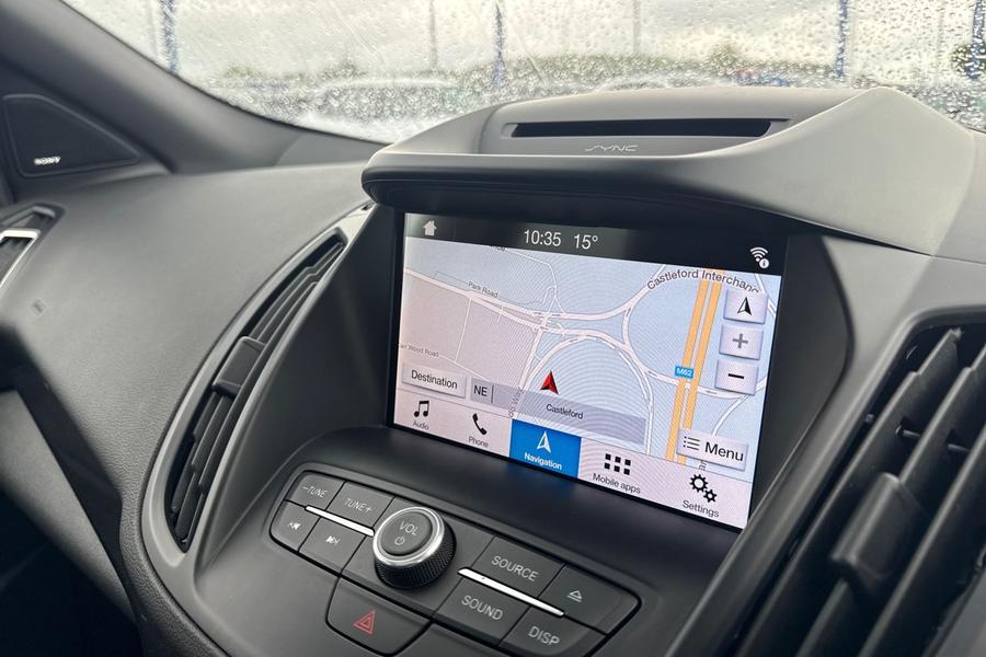 Ford KUGA Photo autoimg-9cf0ad504ff266ef998546b4a7f4b3611bc6fb97.jpg