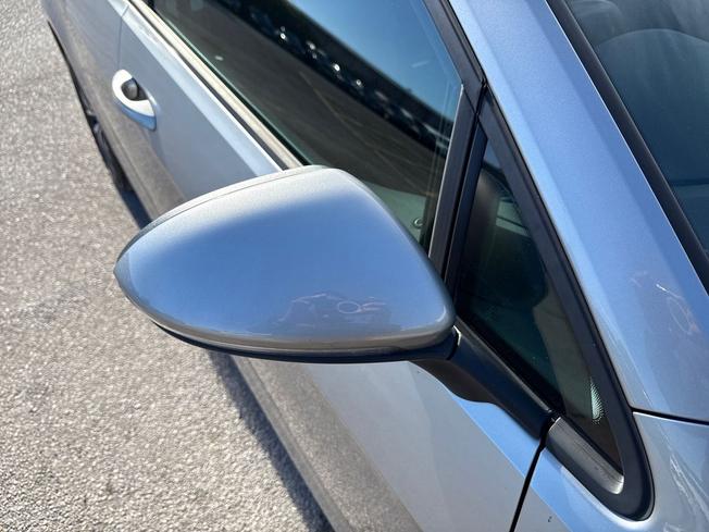 VOLKSWAGEN Golf Photo 20