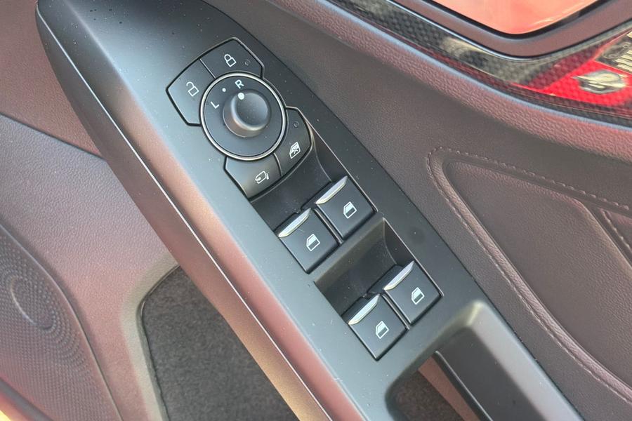 Ford FOCUS Photo autoimg-9cf2d020b38aaaadb9808f4ca828f609a3501232.jpg