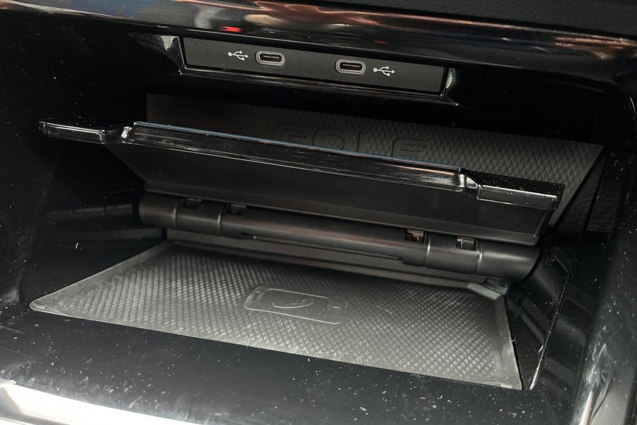 Volkswagen Golf Photo autoimg-9cf3b09915b5c3f69994a106d94275f0109dff42.jpg