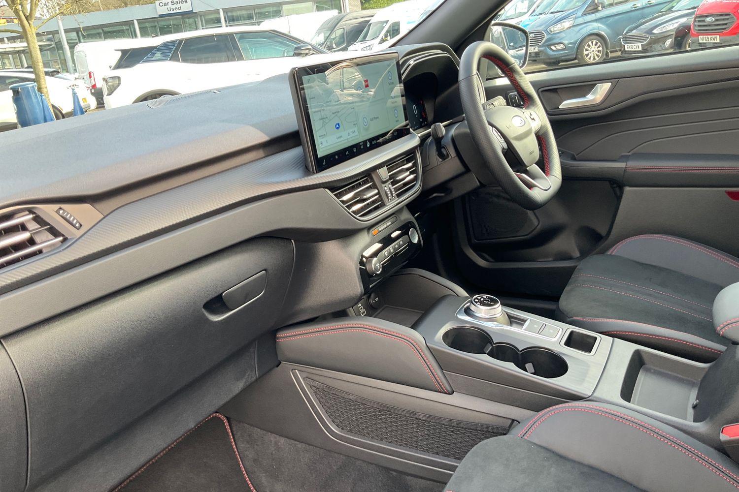 Ford Kuga Photo 17