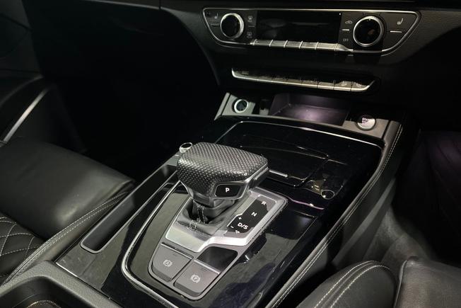 AUDI Q5 Photo 23