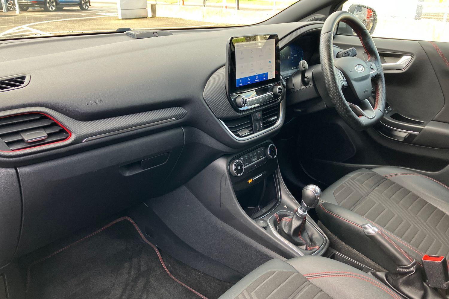 Ford PUMA Photo 17