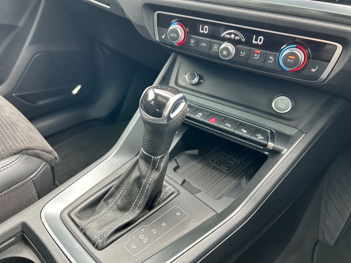 Audi Q3 Photo 12
