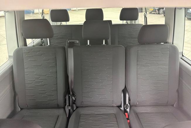 VOLKSWAGEN Transporter Shuttle Photo 50