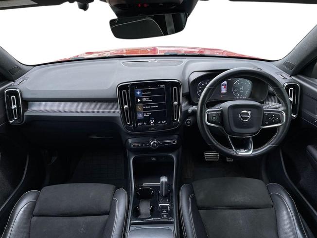 VOLVO XC40 Photo 10