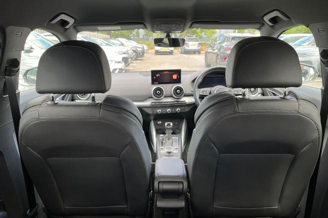 AUDI Q2 Photo 32