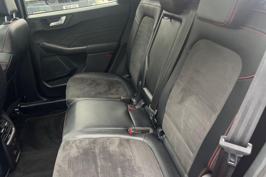 Ford KUGA Photo autoimg-9d104af58da3d3ed295e2d8cc786bb4142d0b0af.jpg