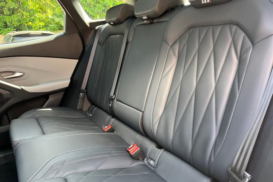 Ford Explorer Photo autoimg-9d11bb3f05fb44db36c74ea100a9b5b9edd0466c.jpg