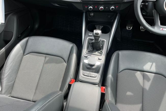 AUDI Q2 Photo 49