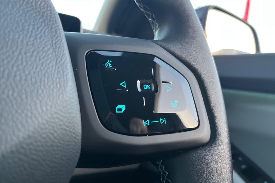 Ford Explorer Photo autoimg-9d15202e02acf52f5596132b2799482655287ccd.jpg